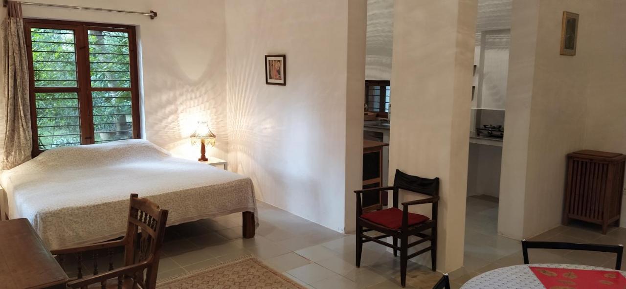 Isai Ambalam Guest House Puducherry Exterior foto