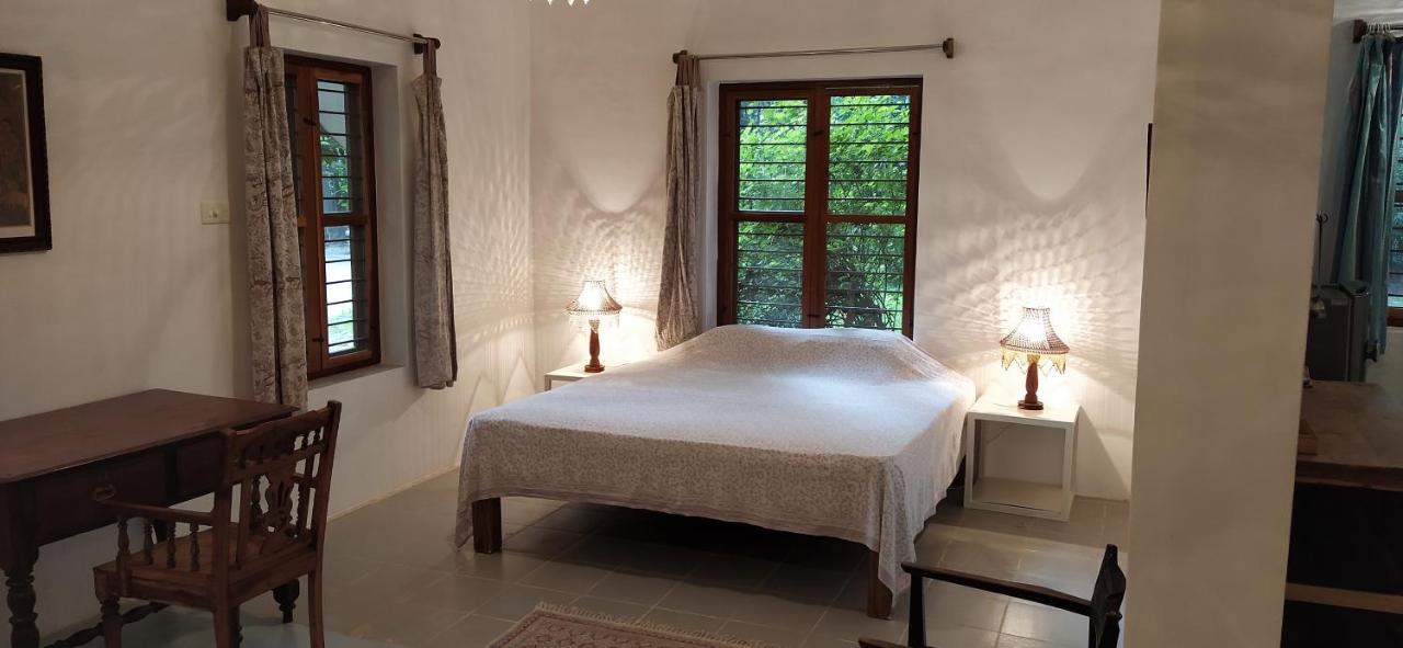 Isai Ambalam Guest House Puducherry Exterior foto