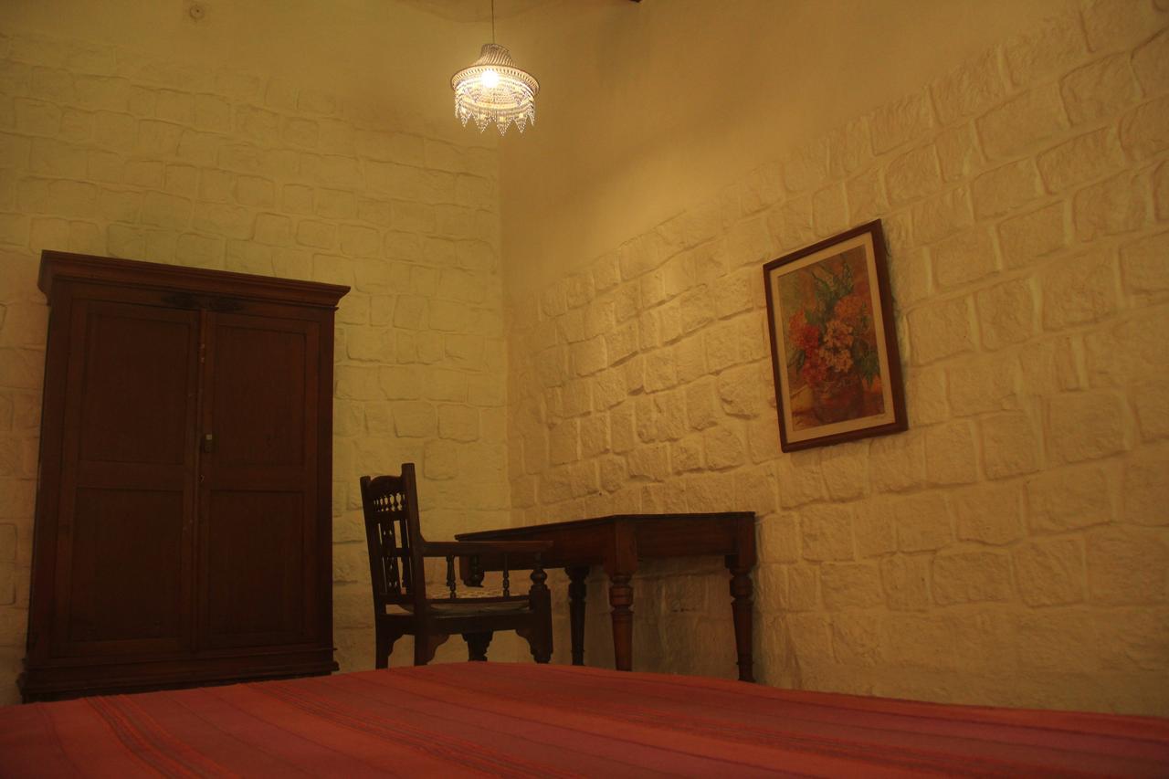 Isai Ambalam Guest House Puducherry Exterior foto