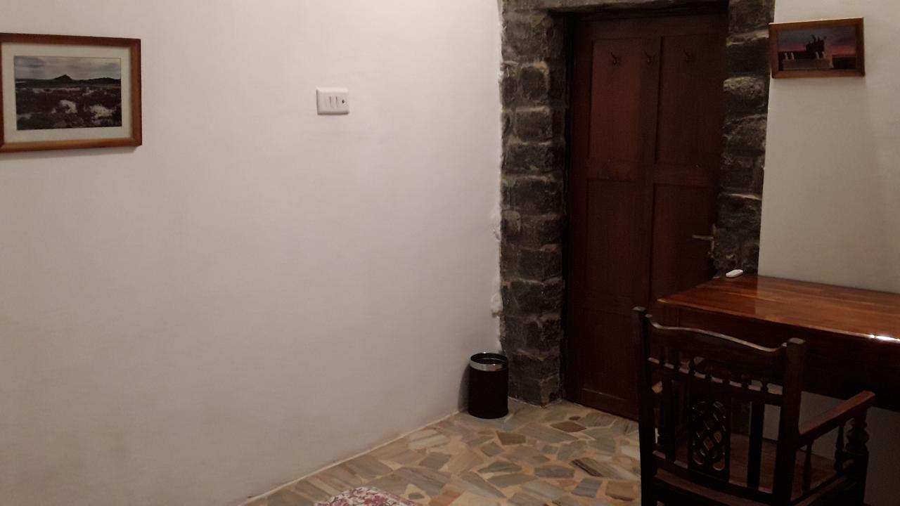 Isai Ambalam Guest House Puducherry Exterior foto