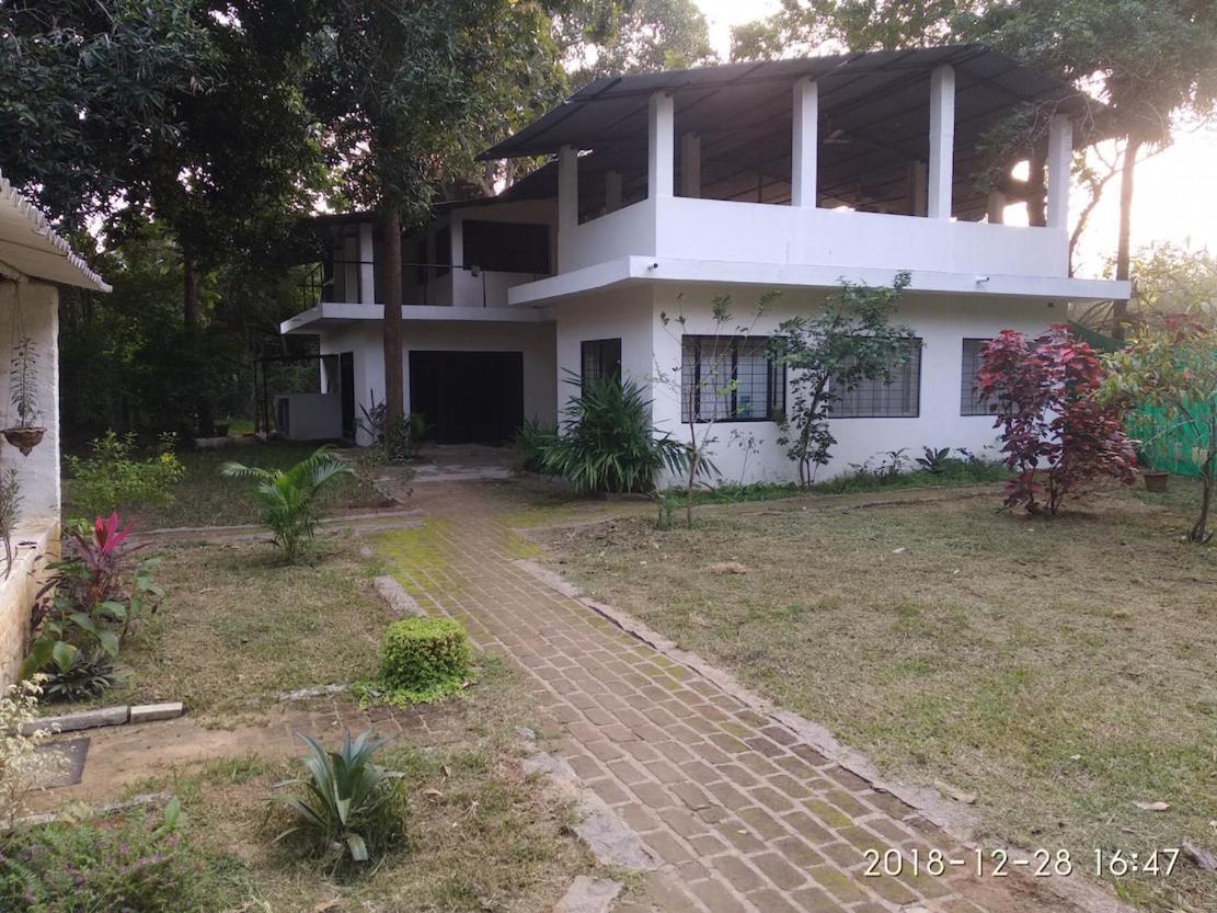 Isai Ambalam Guest House Puducherry Exterior foto