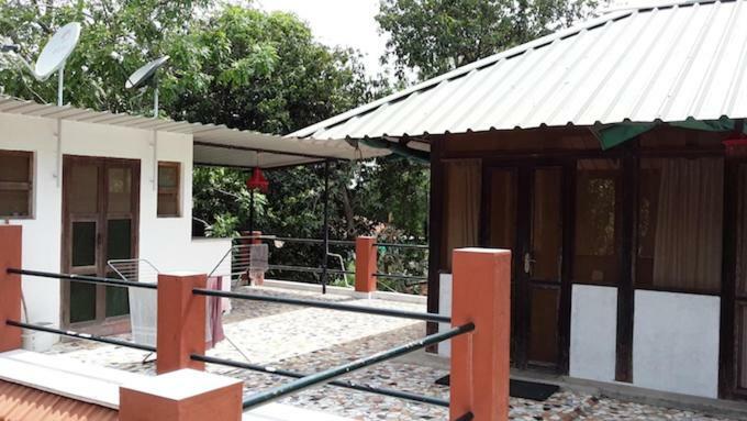 Isai Ambalam Guest House Puducherry Exterior foto